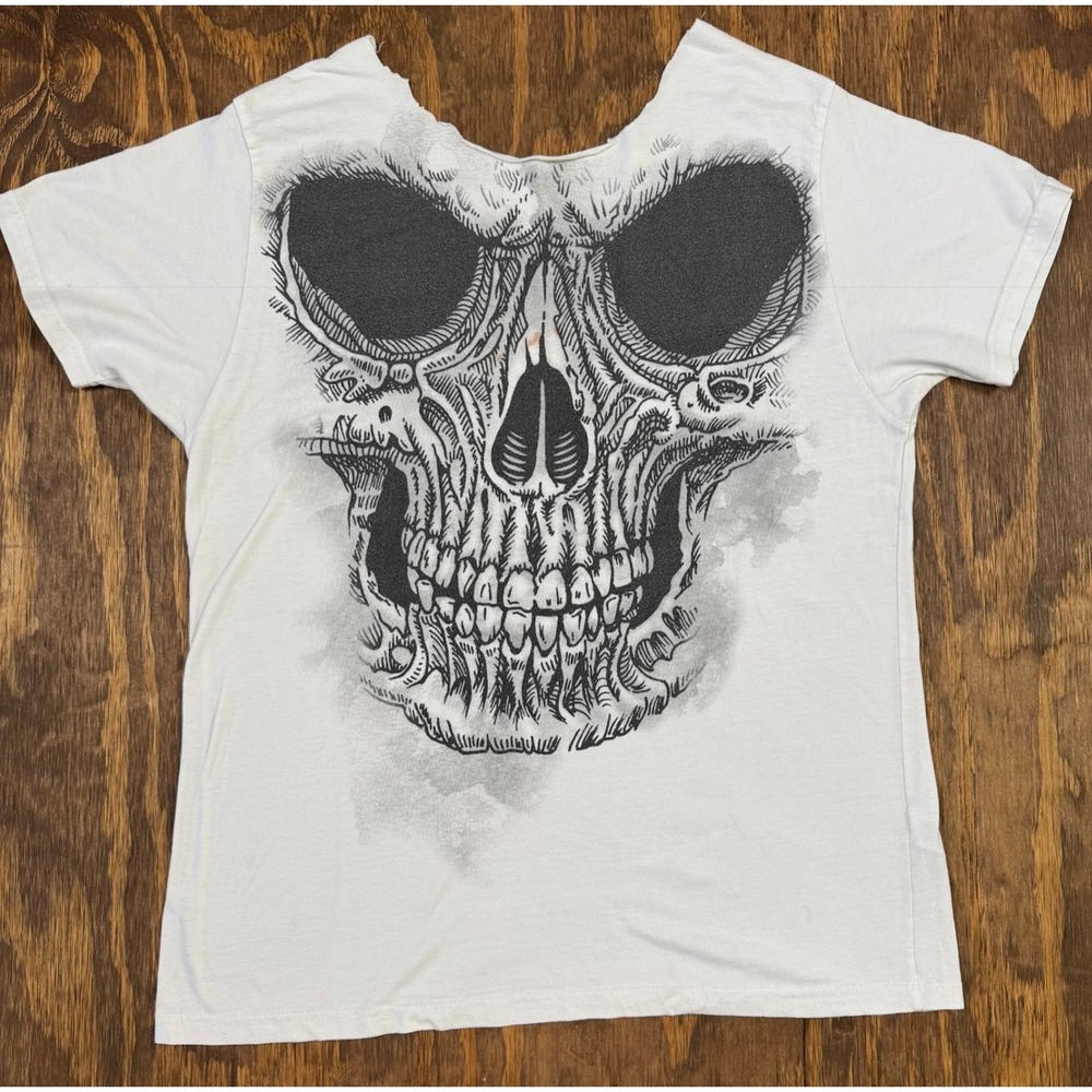 Skull Graphic T Shirt White Raw Cut Neck Goth Punk Grunge Y2K Adult Large